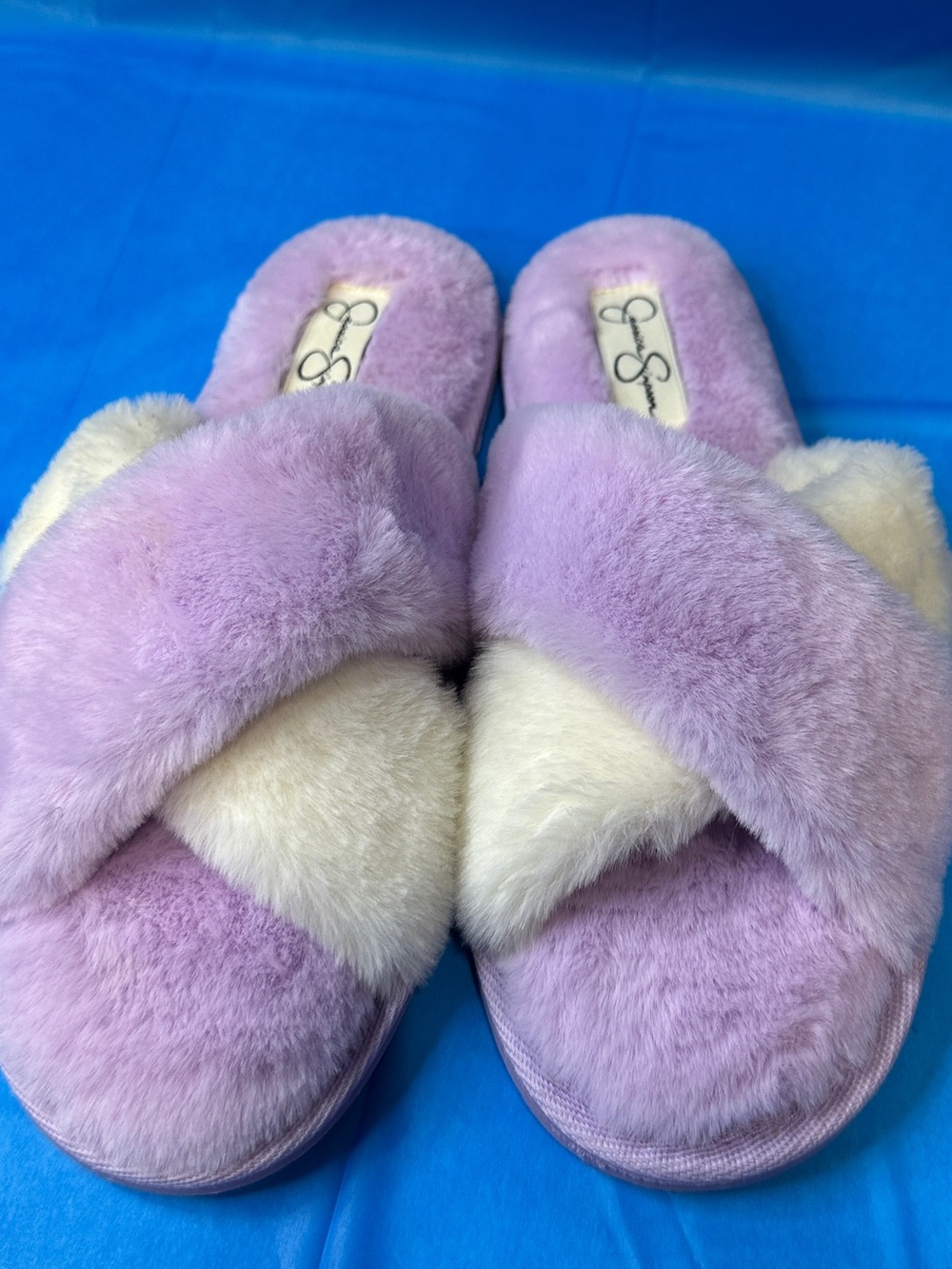 Jessica Simpson Lavender & White Fluffy Memory Foam Slippers NWOT